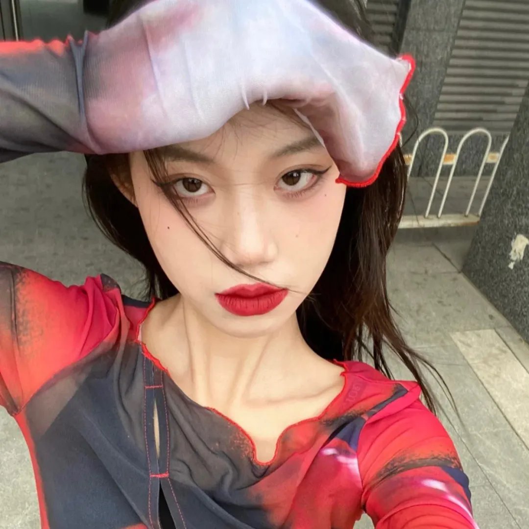嘲笑的淑女